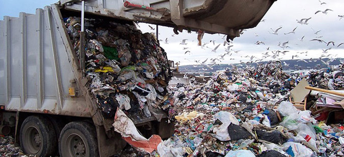 Секој жител на Македонија лани созадал по 379 килограми отпад