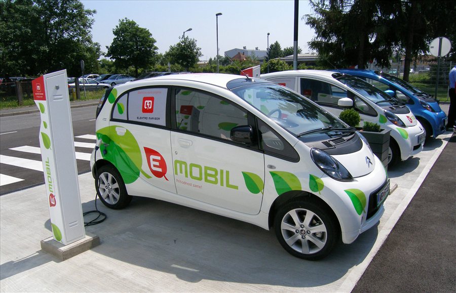 Хрватска ќе ги субвениционира купувачите на електрични возила