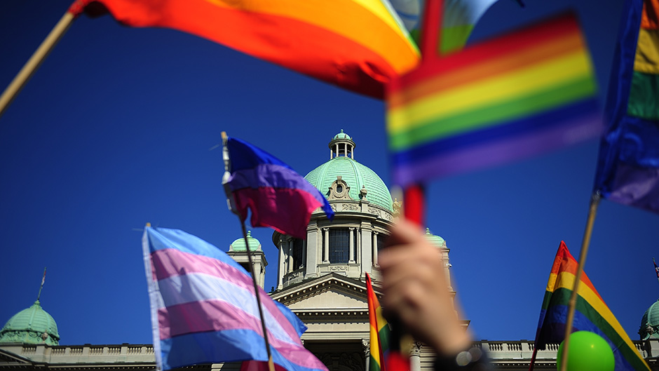 Црна Гора ќе дозволи геј бракови