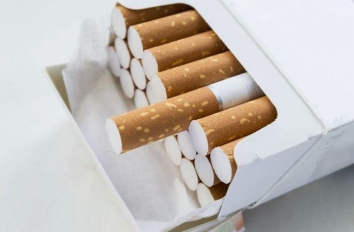 Нема повеќе кутии со 19 цигари, ниту „Лајт“ ниту било каков натпис кој сугерира намалена штетност