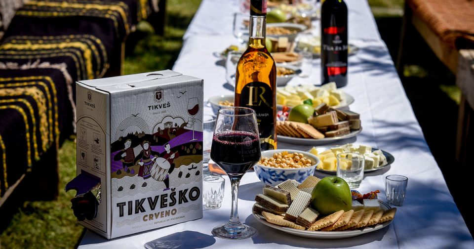 Нови шест медали за вината на „Тиквеш“ освоени во Кина