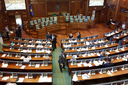 Вонредна седница на косовското Собрание за „да се спречи Тачи“ да тргува со територии