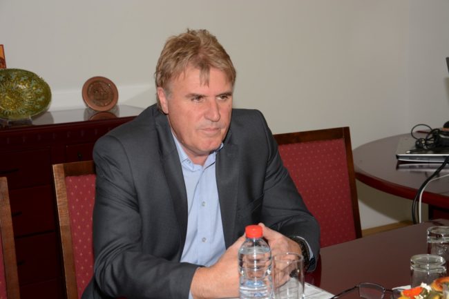 На скандалите им нема крај: Градоначалникот на Радовиш сам си признава незаконско работење