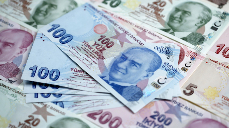Турската национална валута се стабилизира
