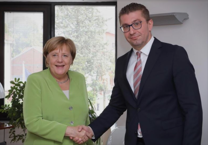 Актуелните политички случувања во фокус на средбата Мицкоски-Меркел