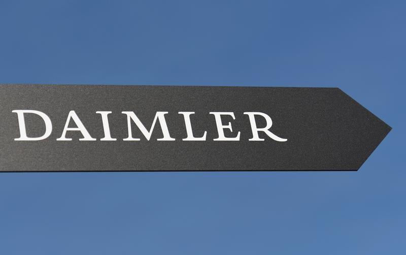 Директорот на германскиот автомобилкси гигант „Дајмлер“ ќе се повлече од функцијата