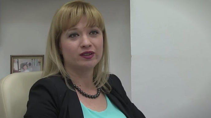 Василевска: Заев си игра покер со македонските граѓани и воведува чесни луѓе во сето ова