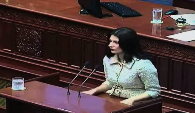 Манаскова до СДСМ: Сега ли ви текна дека промената на името е надпартиско прашање?