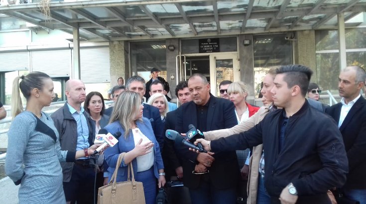 Избркани и казнети сите адвокати на обвинетите на судењето за 27 април