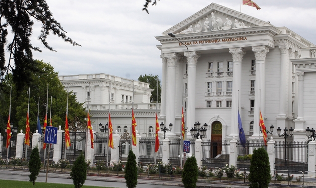 Уште еден министер во македонската влада заразен со коронавирусот
