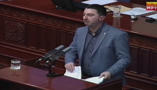 Стеванаџија: Го осакатувате образованието со кратење на 9 ипол милиони евра од буџетот- за тоа ли се бореше Шарената револуција?