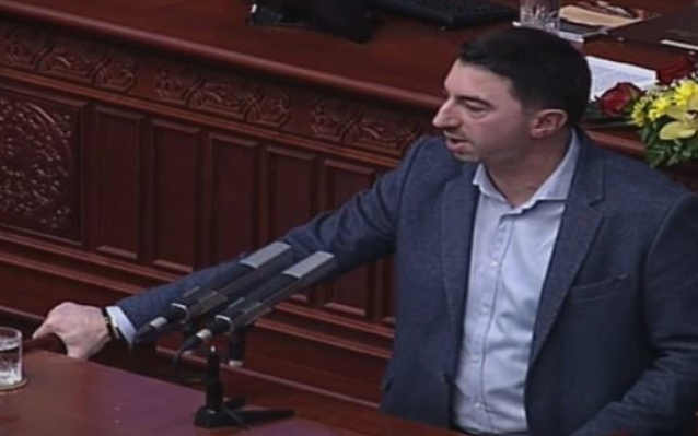 Стевананџија: Единствена мерка што ја презеде владата за спречување на загаден воздух е вработување на 10 оџачари