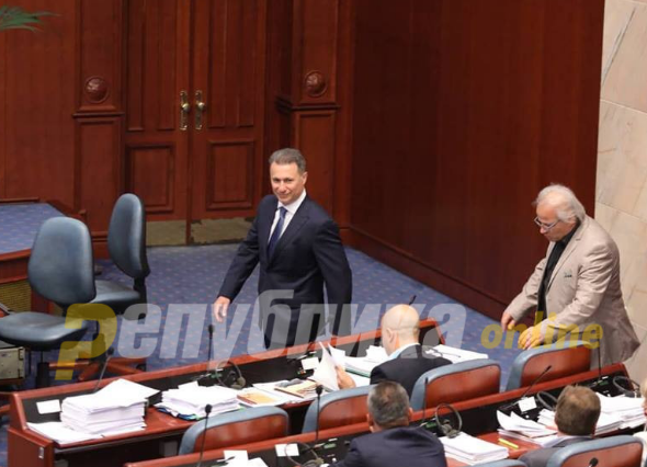 На комисија изгласано одземање на мандатот на Груевски, конечната одлука на пленарна седница