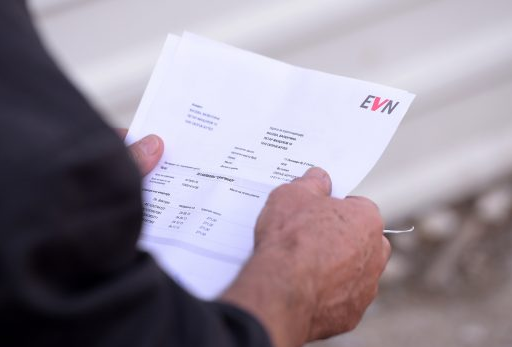 Владата ќе биде медијатор меѓу ЕВН и граѓаните кои имаат стари долгови за струја