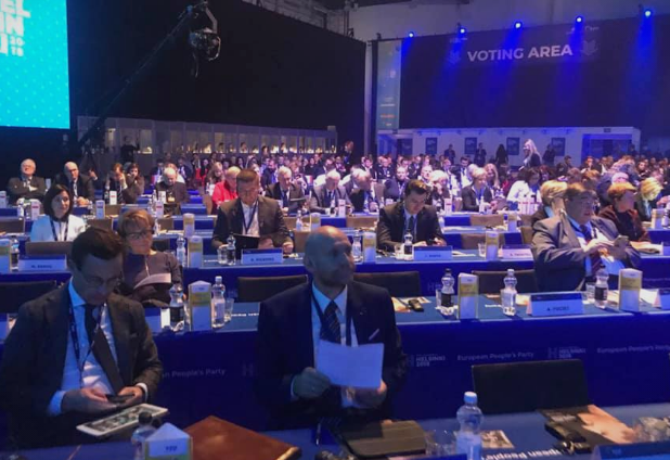 Мицкоски на самитот на ЕПП: Убеден сум дека ќе го избереме најдобриот кандидат за претседател на ЕК