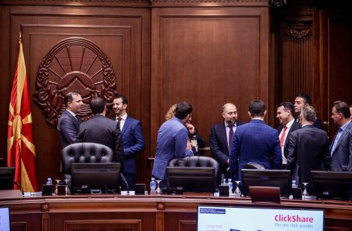 Владата не размислува за кадровски промени