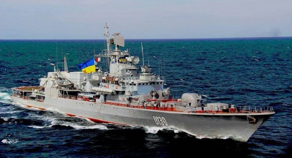 Русија пукала кон украински бродови во Керченскиот теснец, има и повредени