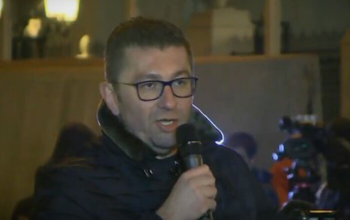 Мицкоски: Го повикувам Заев на ТВ дуел за да разговараме за сите црнила што и се случуваат на Македонија
