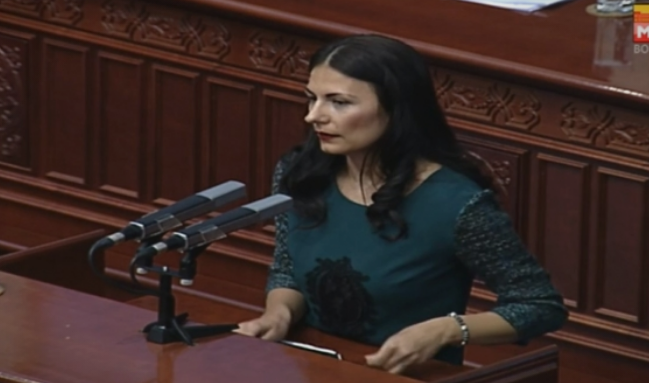 Манаскова: Договорот е спротивен на Уставот и на меѓународно право