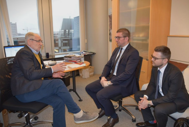 Лидерот на ВМРО-ДПМНЕ оствари средба со Иво Вајгл, европарламентарец и известител на ЕП за Република Македонија