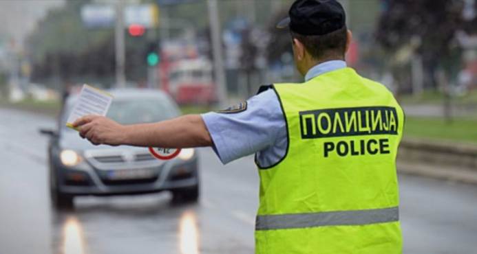 Полицијата со полни раце работа: Скопјани возеле брзо, со неисправни возила и не ги почитувале правилата