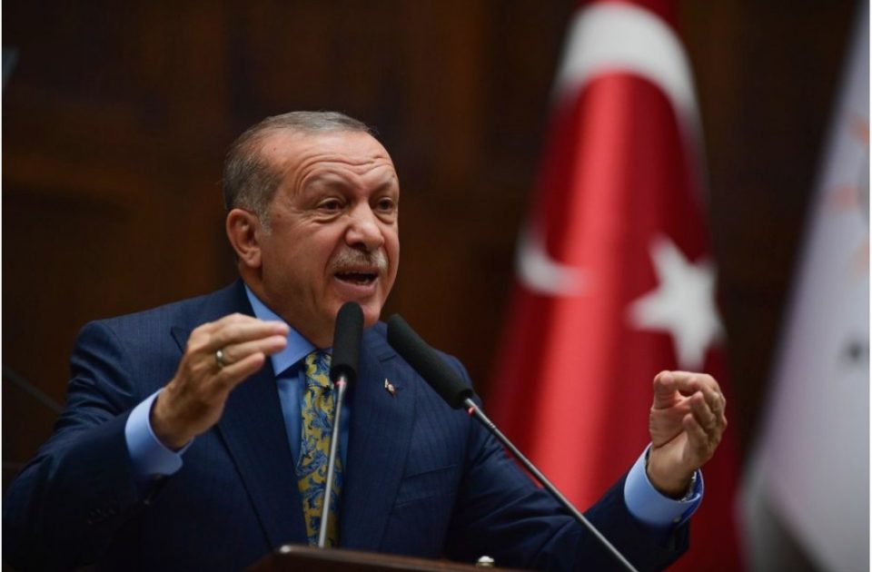Ердоган најави можност Света Софија да ја преименува во џамија