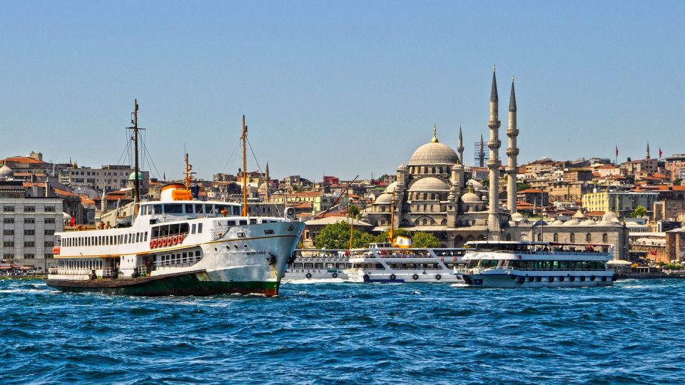 Најголема метропола во Европа: Во Истанбул живеат повеќе од 15,5 милиони луѓе