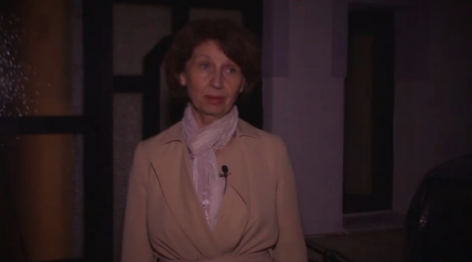 Силјановска ја почна кампањата пред својата родна куќа во Охрид (ВИДЕО)