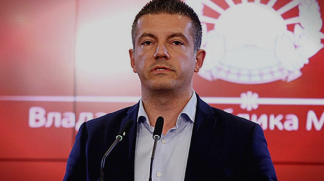 Според Манчевски власта ја запоставила економијата за сметка на политиката