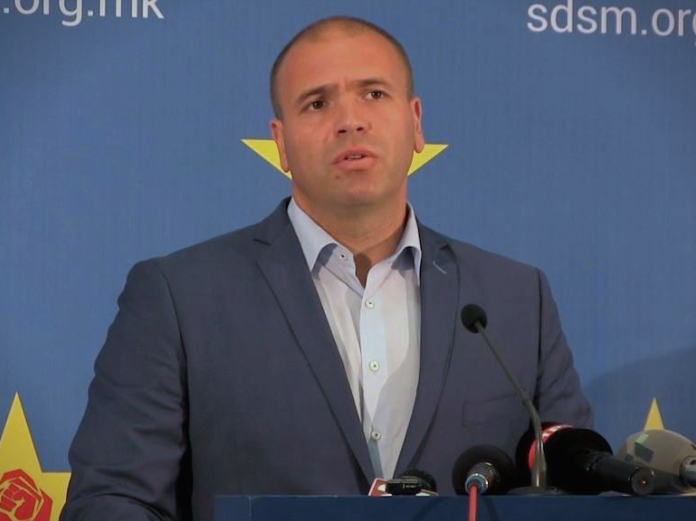 И градоначалникот на Куманово со остра реакција: Менувај пол, но не на државна, а уште помалку на моја сметка!