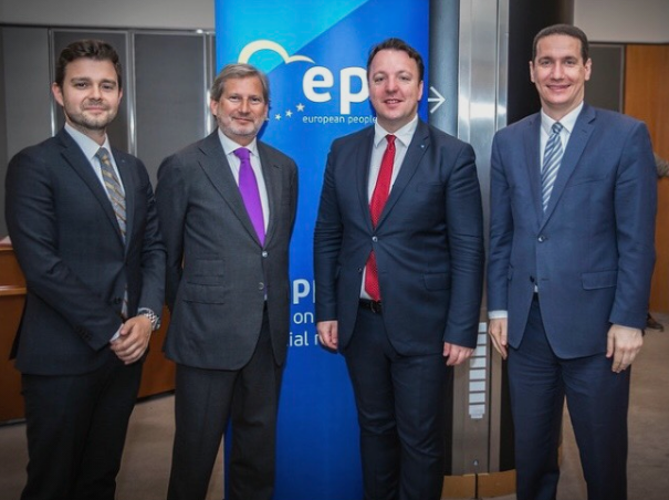 Николоски, Ѓорчев и Муцунски се сретнаа со Хан