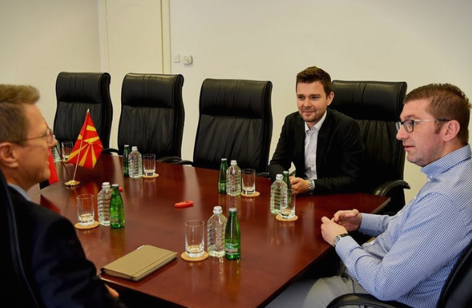 Мицкоски- Жбогар: Наместо реформи гледаме криминал, прогон и закани врз новинарите, опозицијата и сите неистомисленици на власта