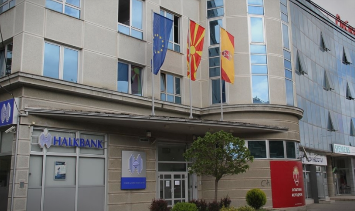 Поради политичкиот прогон на власта: Советниците на ВМРО-ДПМНЕ од општина Аеродром ја напуштија денешната седница