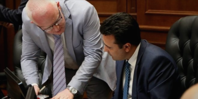 ВМРО-ДПМНЕ: Заканите на Рашковски се показател за свесноста на кланот на власт за својот пад и губење на власта