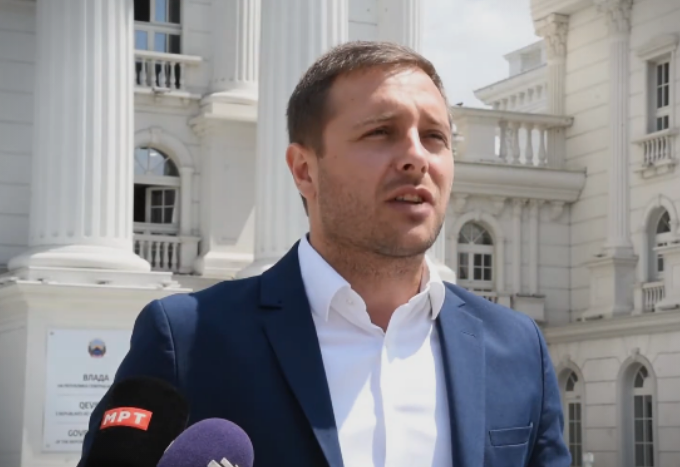 Арсовски: Заев ангажирајќи ги сите државни институции под негова контрола сака да воведе цензура