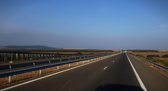 Ова е состојбата на патиштата денеска- за овие забрани мора да прочитате пред да тргнете на пат