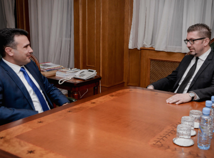 Утре средба меѓу Мицкоски и Заев за законот за СЈО