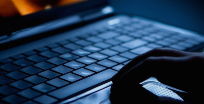 НОВ СКАНДАЛ: Доверливи информации од безбедносна служба незаконски биле изнесувани за со нив да се уценува познат бизнисмен