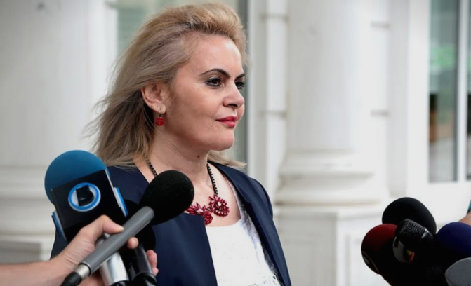 Затуроска: Го третирате буџетот на државата како семеен буџет, го користите само за лично богатење