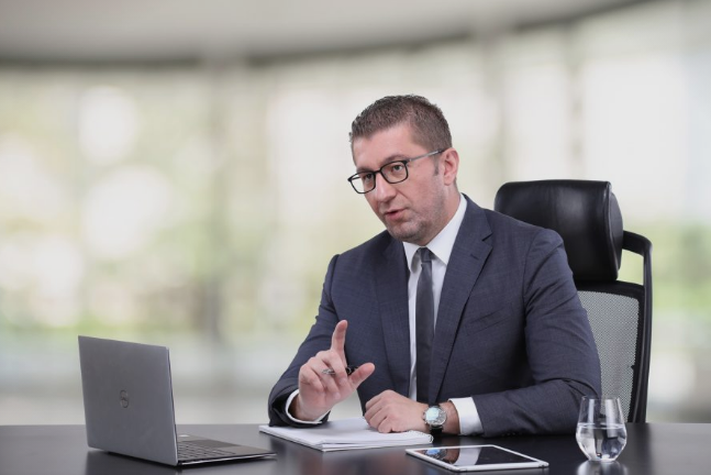 Мицкоски до СДСМ: Нема лага која времето не ви ја демантира, доаѓаат промени, доаѓа обновата на Македонија!