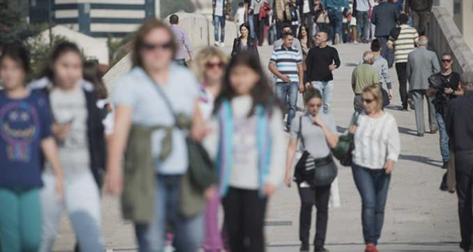 Еден процент од граѓаните можат да купат стан, 12% немаат ниту за храна