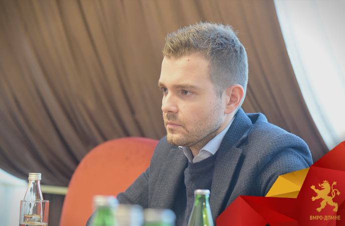 Меѓународниот секретар на ВМРО-ДПМНЕ Тимчо Муцунски оствари средба со директорот на одделот за надворешни работи на ЕУ