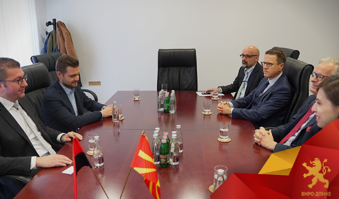 Мицкоски на средба Кристијан Данијелсон