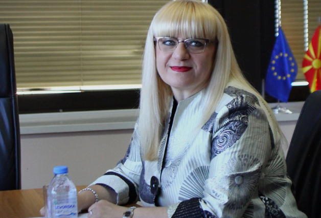 СКАНДАЛ: Дескоска аплицирала сама за себе и сама на себе ќе си праќа и одговара на оценките за законите?!