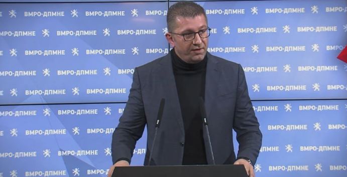 Мицкоски: Ќе поднесеме амандмани на Законот за јазици за тој да стане уставен, политиканството на Заев се удира од глава, ако се за правда, власта ќе ги поддржи