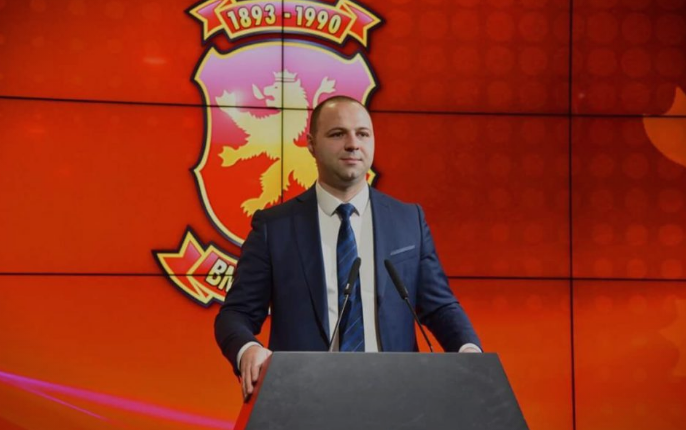 Мисајловски: За два месеци 6000 вработени административци, а само 536 во Македонски шуми