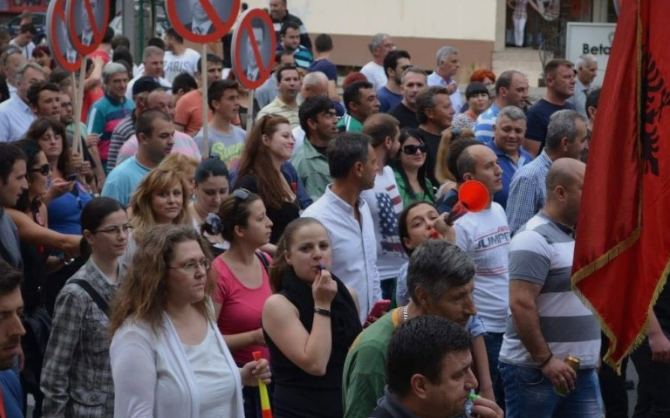 „Заврши времето на партиски штабови во МВР“ – Дали дополнителната Петровска потврди дека СДСМ губи на избори?