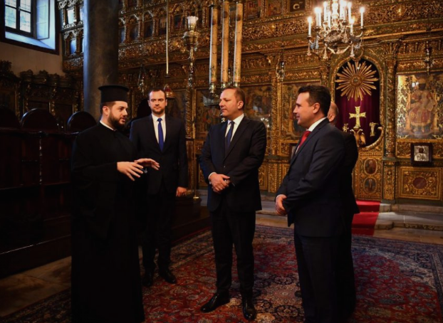 Дилема: Ја купи ли Заев афтокефалноста на МПЦ-ОА од Вартоломеј, како што договараше со лажниот Порошенко?