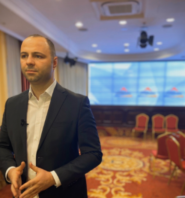 Мисајловски: Нас ни треба европски закон за ЈО, а доколку СДСМ сака насила да донесе закон и со ултиматум тогаш тоа е нивна одлика