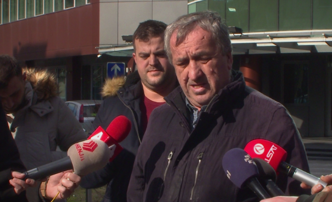 Земјоделци од скопско идниот петок ќе ја блокираат обиколницата: Власта со години лаже дека ќе ни исплати оштета од непогодите во 2018